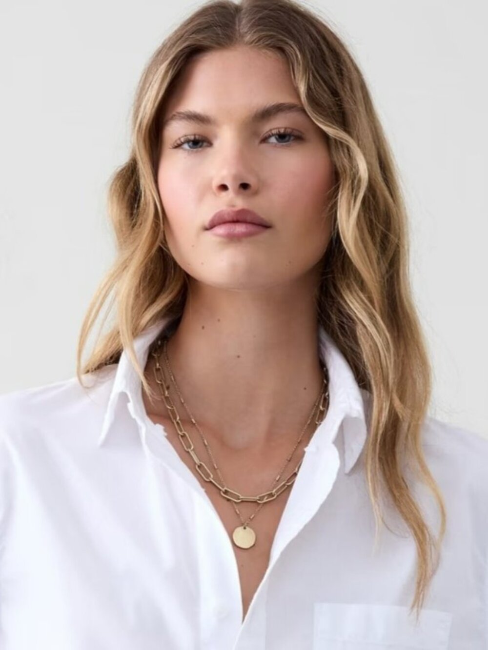 NWT Gold Disc Paperclip Layered Necklace One Size